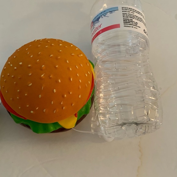 Cheeseburger dog toy - Picture 6 of 10